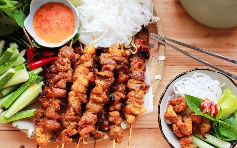 Du lịch Mù Cang Chải mùa xuân Khám phá vẻ đẹp tuyệt vời của miền núi Tây Bắc